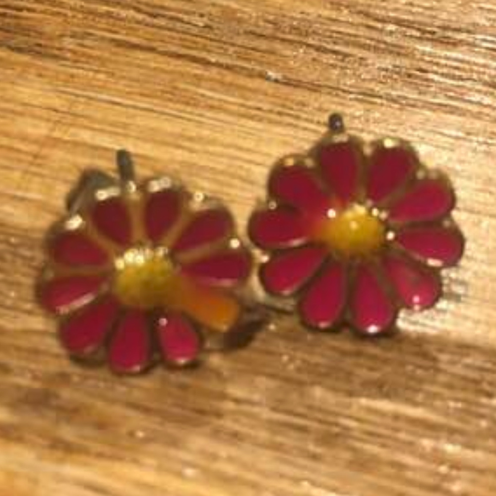 Hot Pink Enamel Daisy Pierced Earrings - New